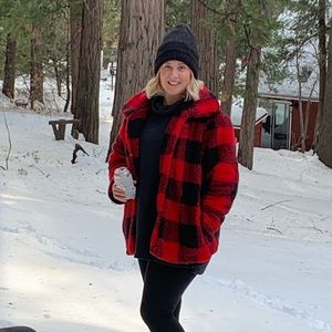 Meet your Posher, Alexi